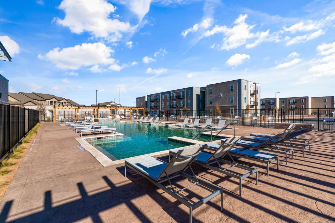 Flatz432 Apartments By Barsala Midland Eksteriør bilde